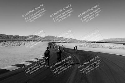 media/Mar-23-2023-Racers Edge (Thu) [[45cdab5404]]/Around the Pits-Track Walk/